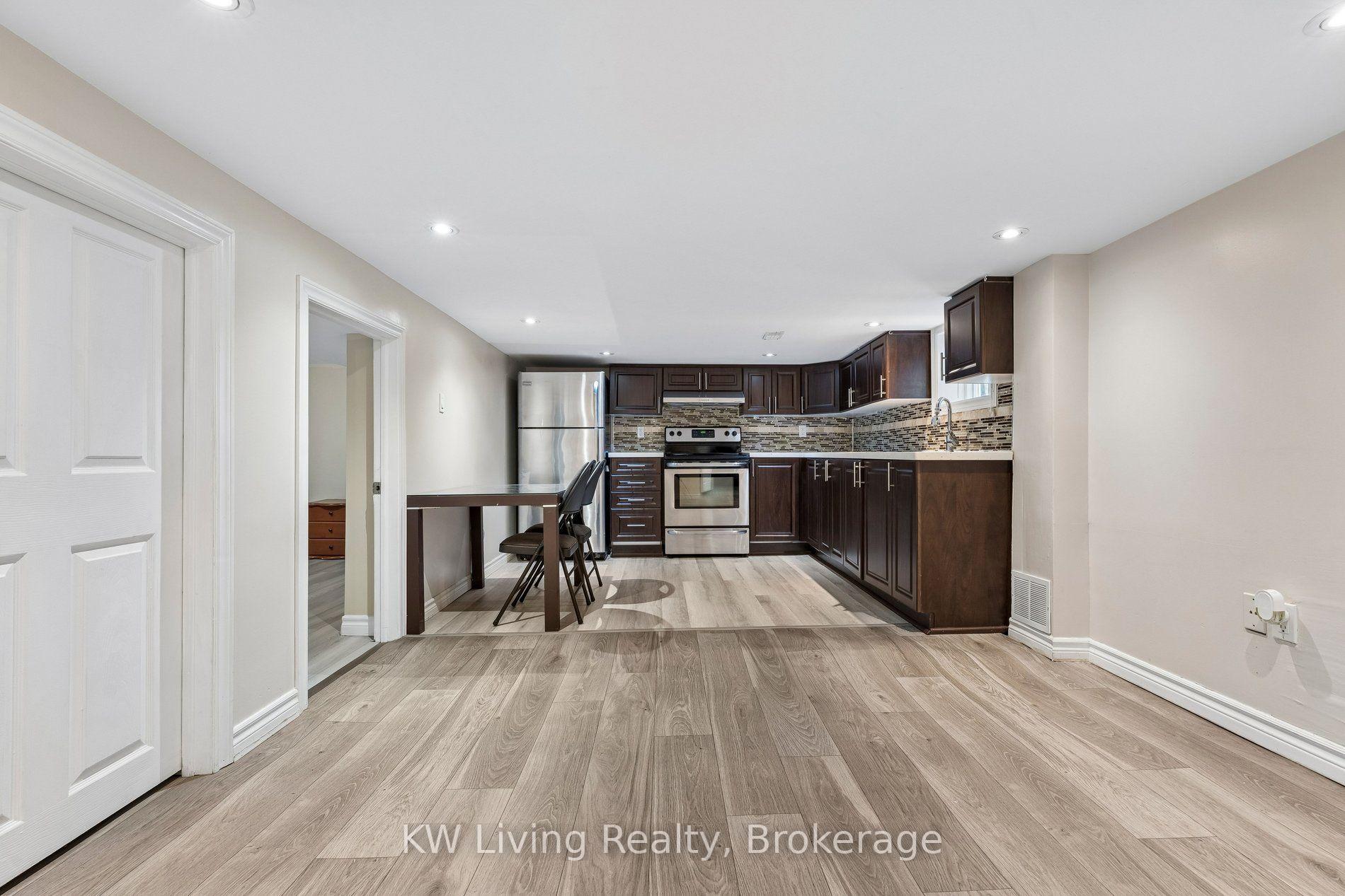 Photo 22 of 116 Seventh Street, Etobicoke, New Toronto — HOMEH