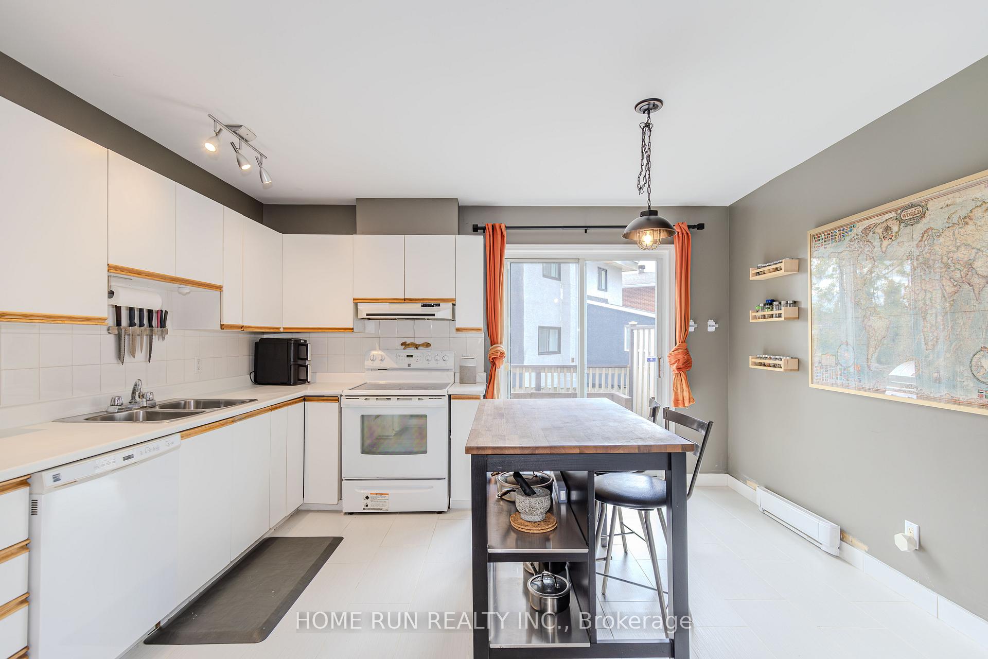 Photo 21 of Unit 24, 2828 Richmond Road, Ottawa, Fairfield Heights — HOMEH