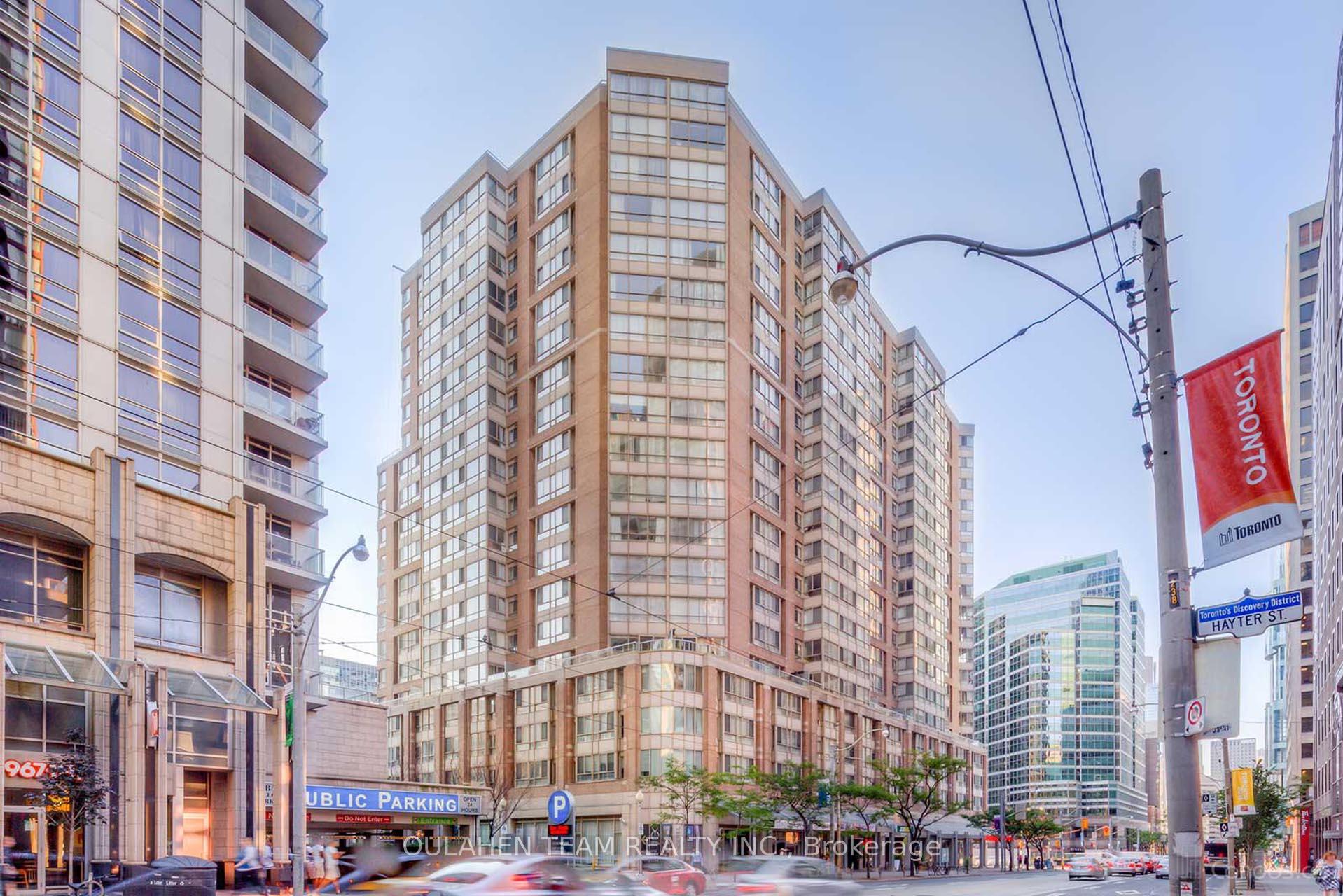 Front of Unit 717, 711 Bay Street