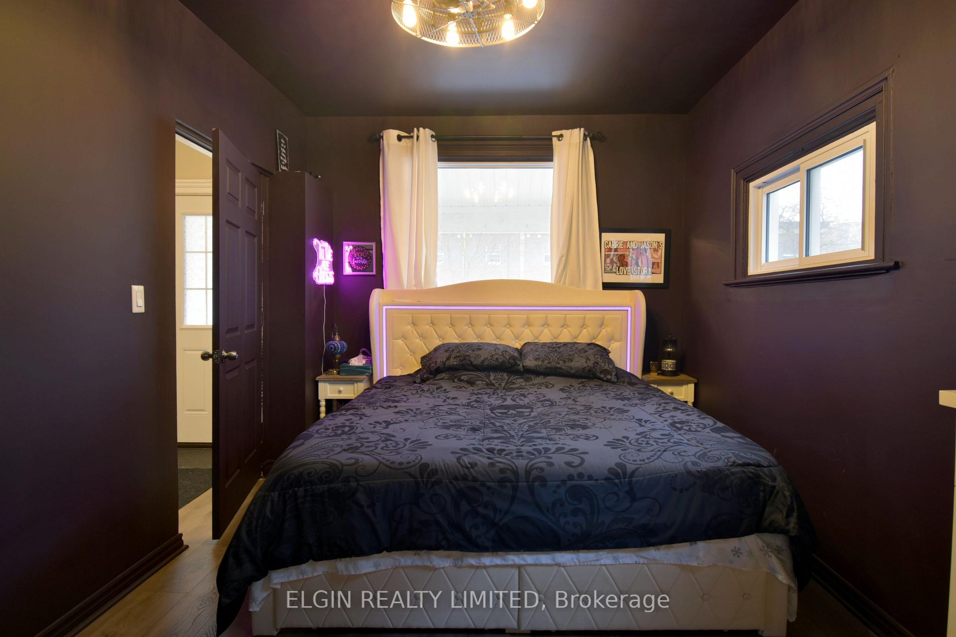Photo 4 of 57 Scott Street, St. Thomas — HOMEH