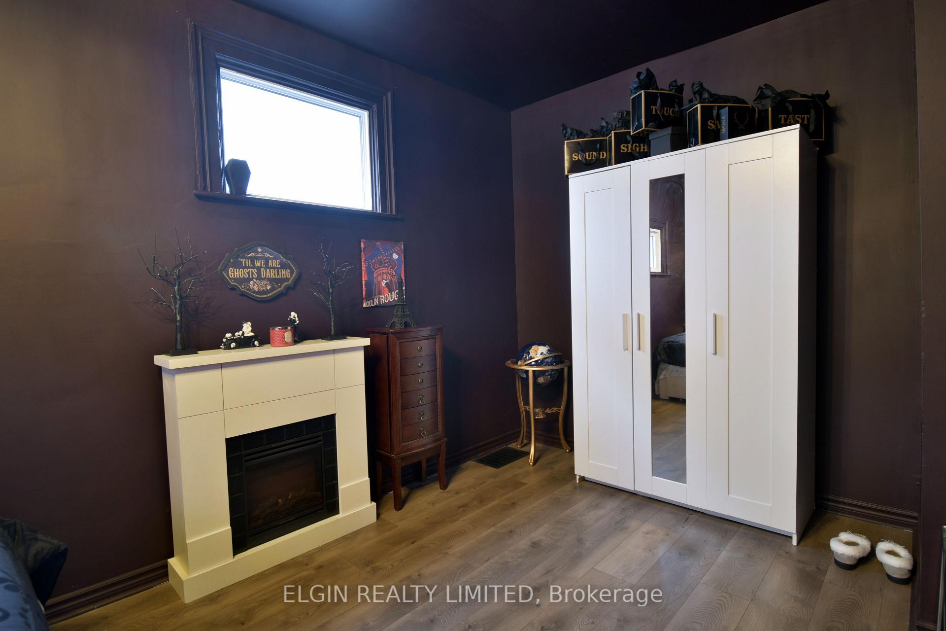 Photo 5 of 57 Scott Street, St. Thomas — HOMEH