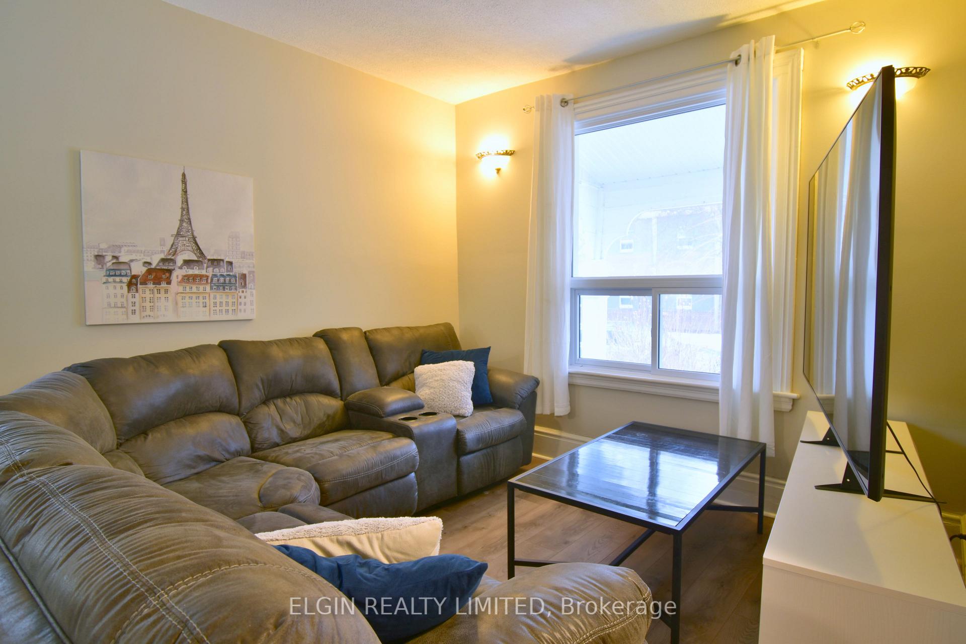 Photo 6 of 57 Scott Street, St. Thomas — HOMEH
