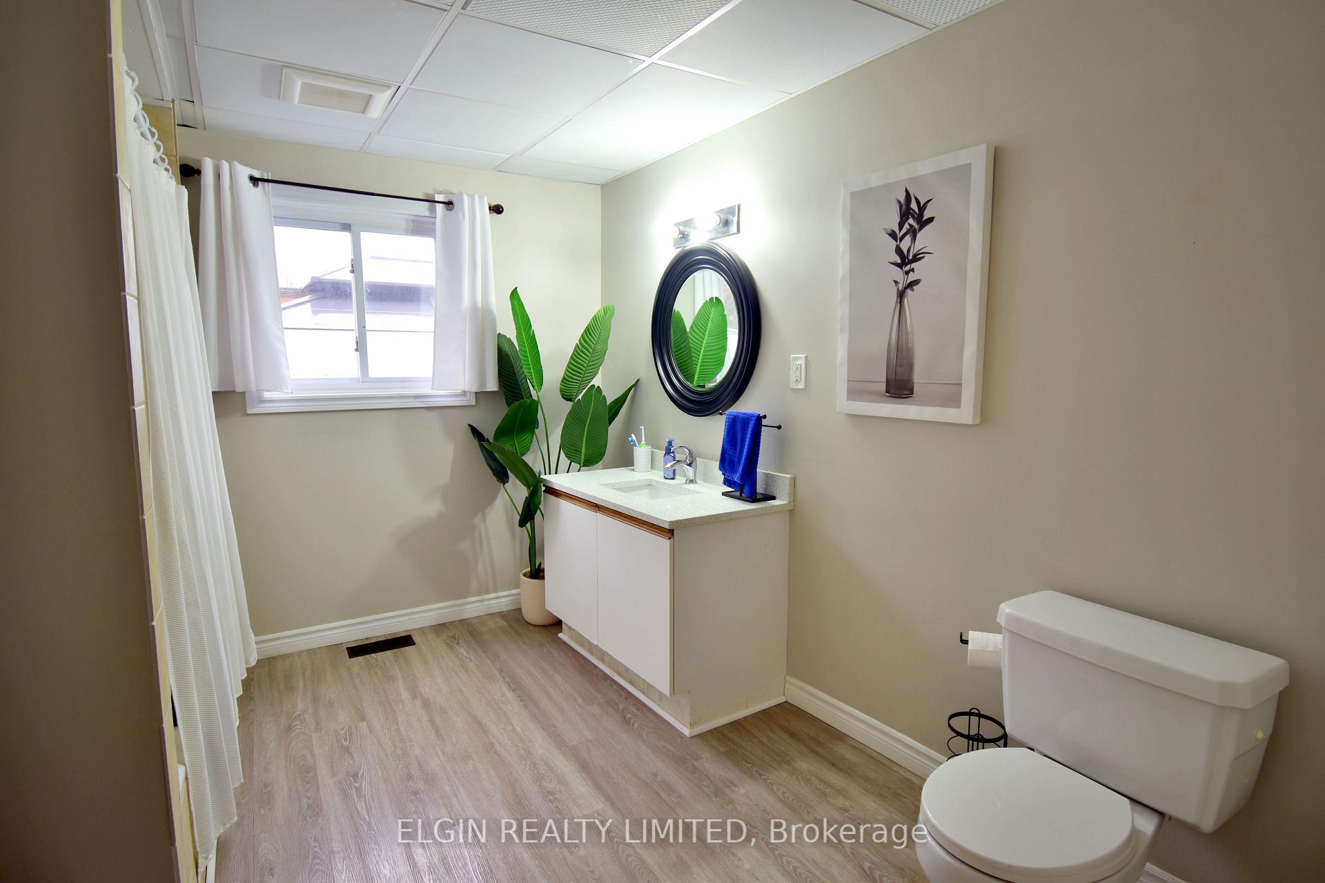 Photo 13 of 57 Scott Street, St. Thomas — HOMEH