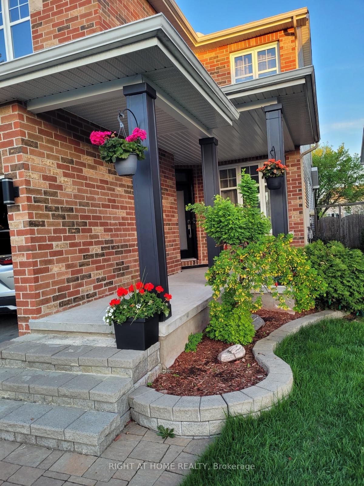Photo 3 of 850 Feather Moss Way, Ottawa, Riverside South/Gloucester Glen — HOMEH