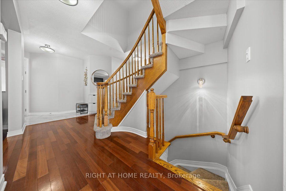 Photo 12 of 850 Feather Moss Way, Ottawa, Riverside South/Gloucester Glen — HOMEH