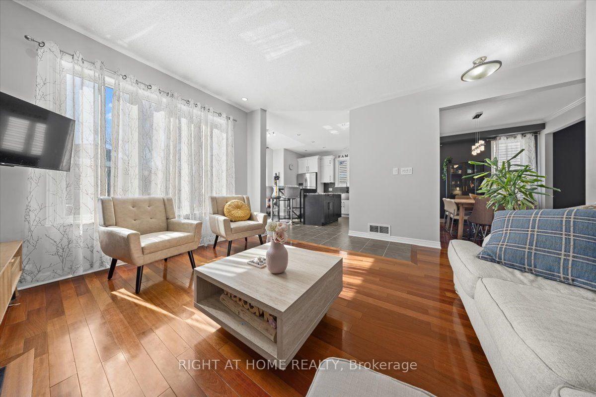 Photo 17 of 850 Feather Moss Way, Ottawa, Riverside South/Gloucester Glen — HOMEH