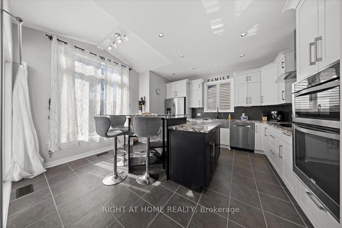 Photo 18 of 850 Feather Moss Way, Ottawa, Riverside South/Gloucester Glen — HOMEH