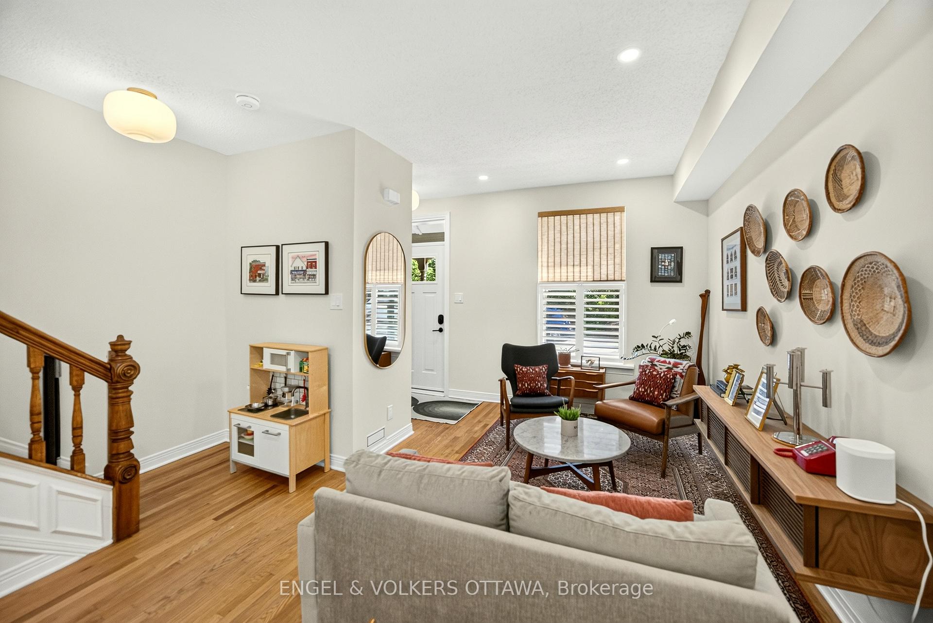 Photo 9 of 68 Upper Lorne Place, Ottawa, West Centre Town — HOMEH