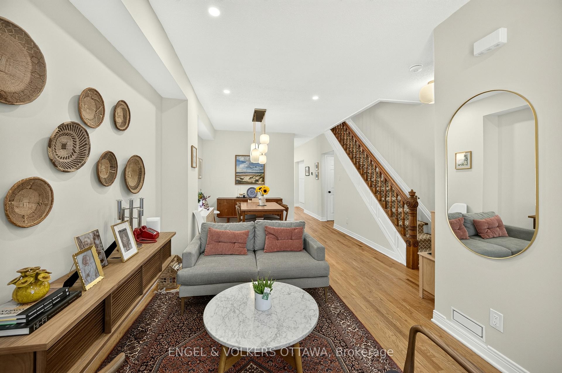 Photo 11 of 68 Upper Lorne Place, Ottawa, West Centre Town — HOMEH