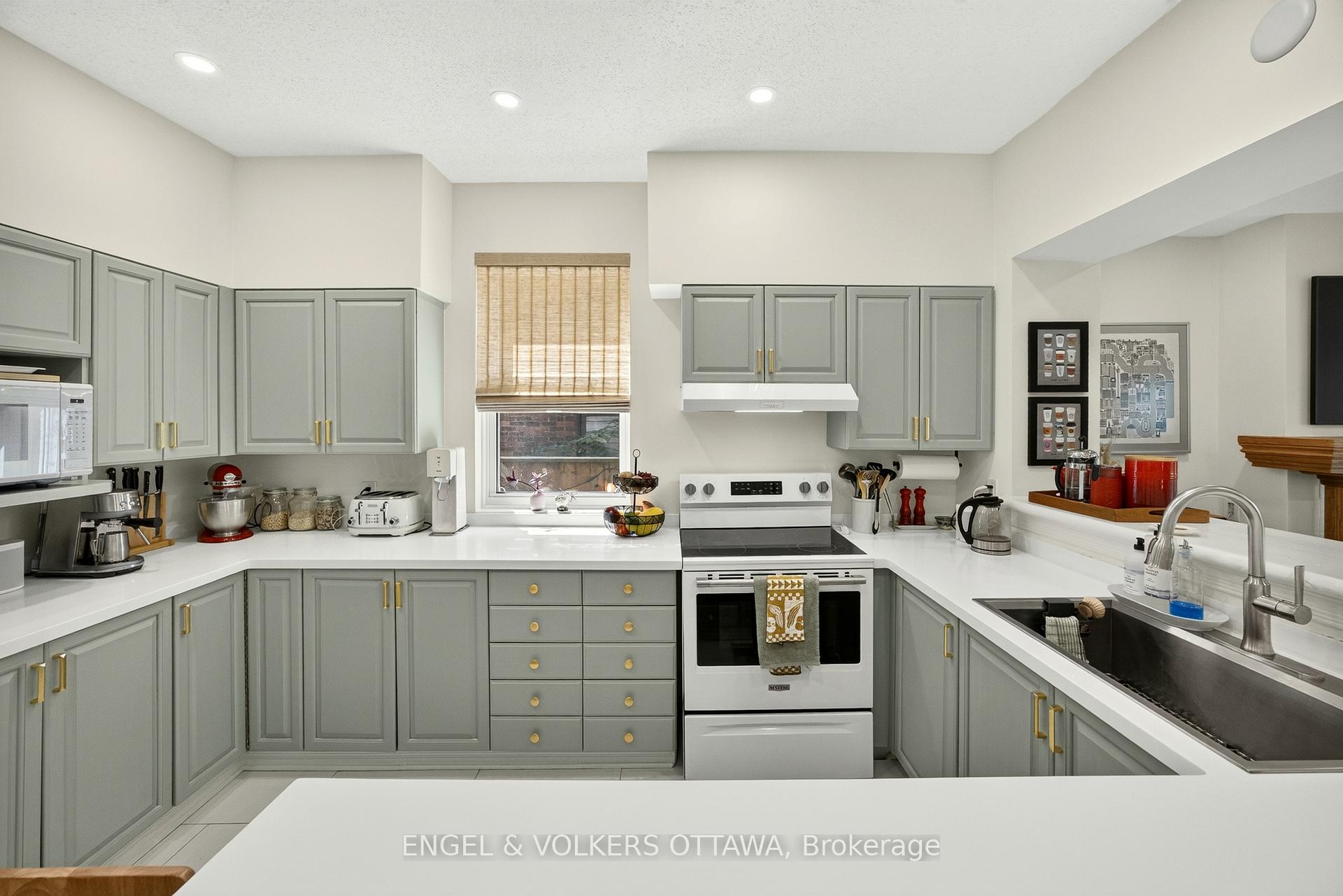 Photo 18 of 68 Upper Lorne Place, Ottawa, West Centre Town — HOMEH