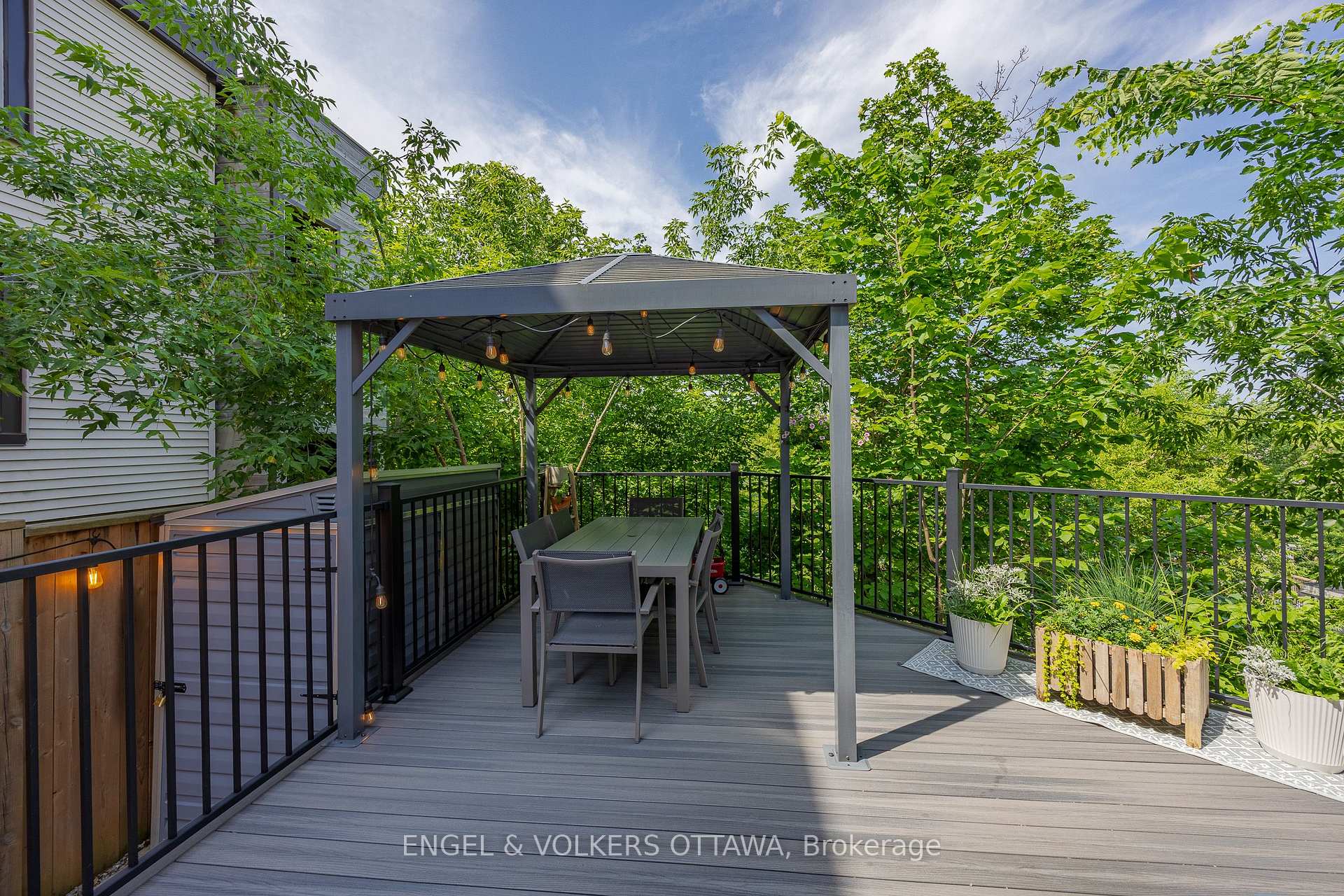 Photo 41 of 68 Upper Lorne Place, Ottawa, West Centre Town — HOMEH