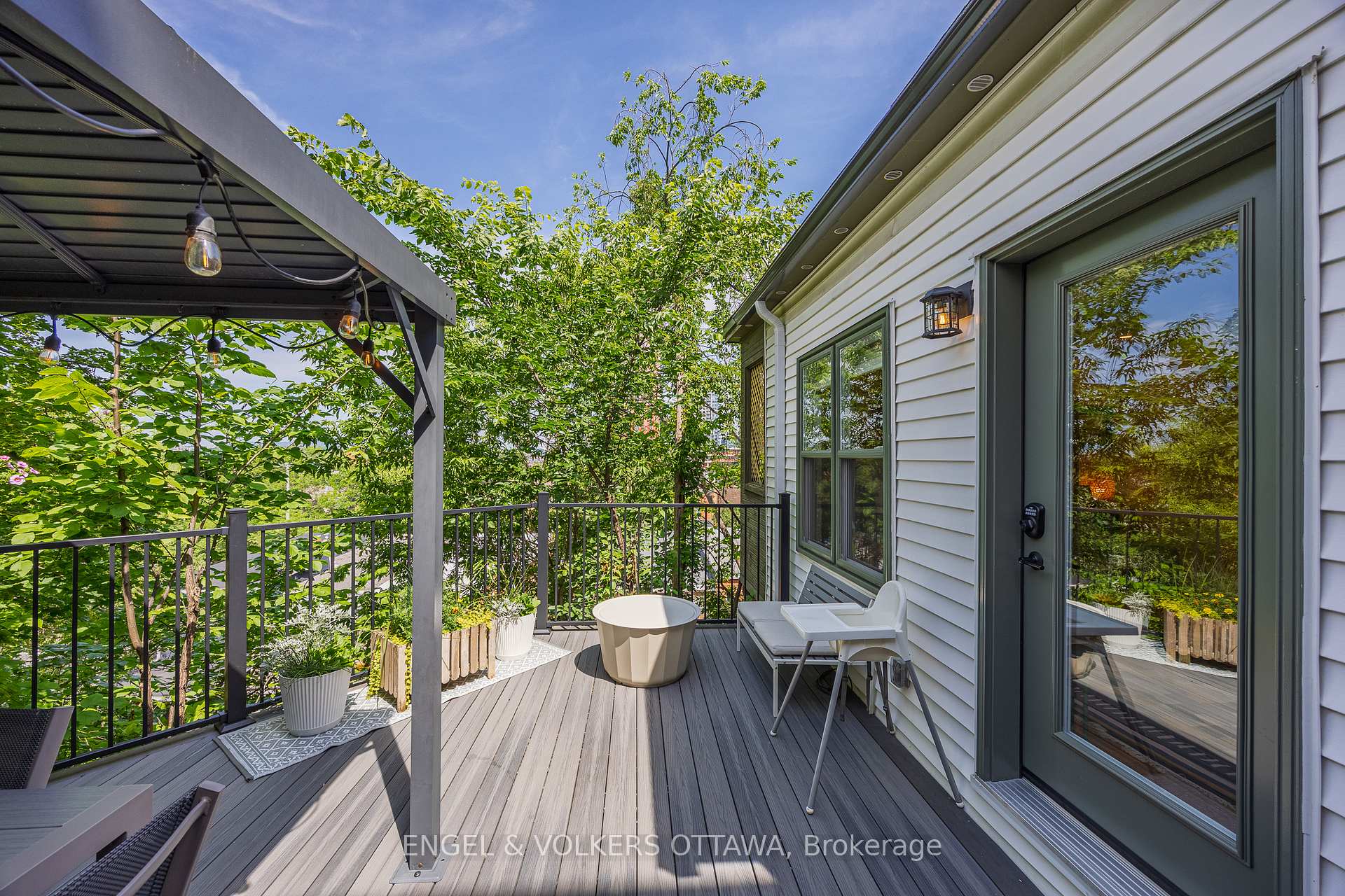 Photo 43 of 68 Upper Lorne Place, Ottawa, West Centre Town — HOMEH