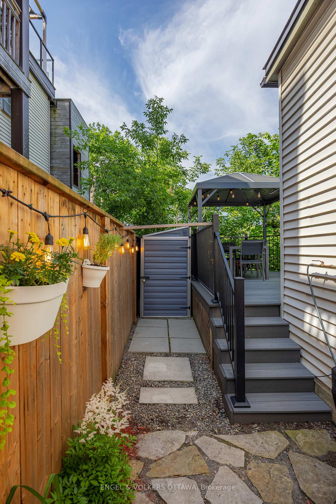 Photo 45 of 68 Upper Lorne Place, Ottawa, West Centre Town — HOMEH