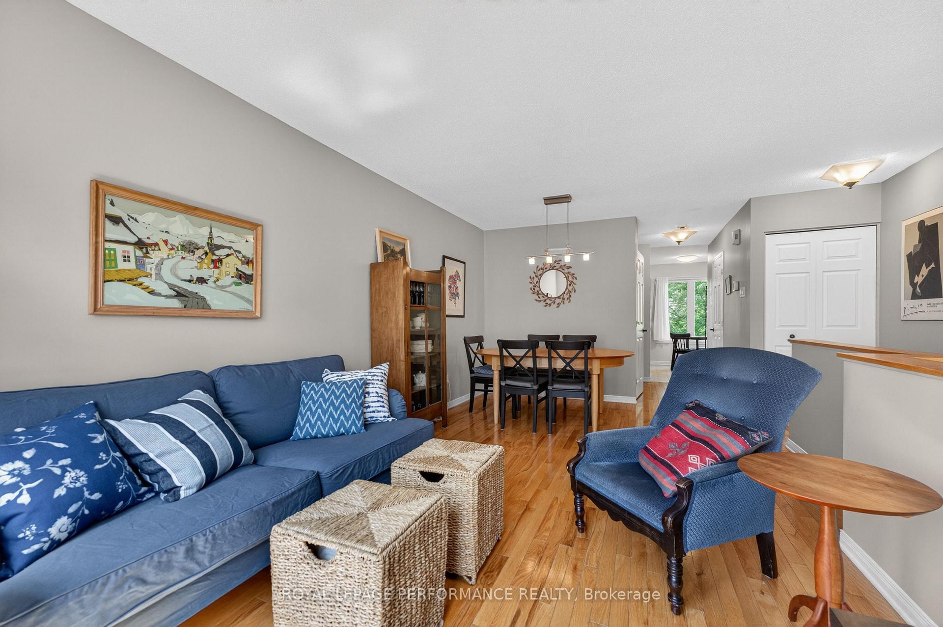 Photo 5 of 147 Fordham Private, Ottawa, Central Park — HOMEH