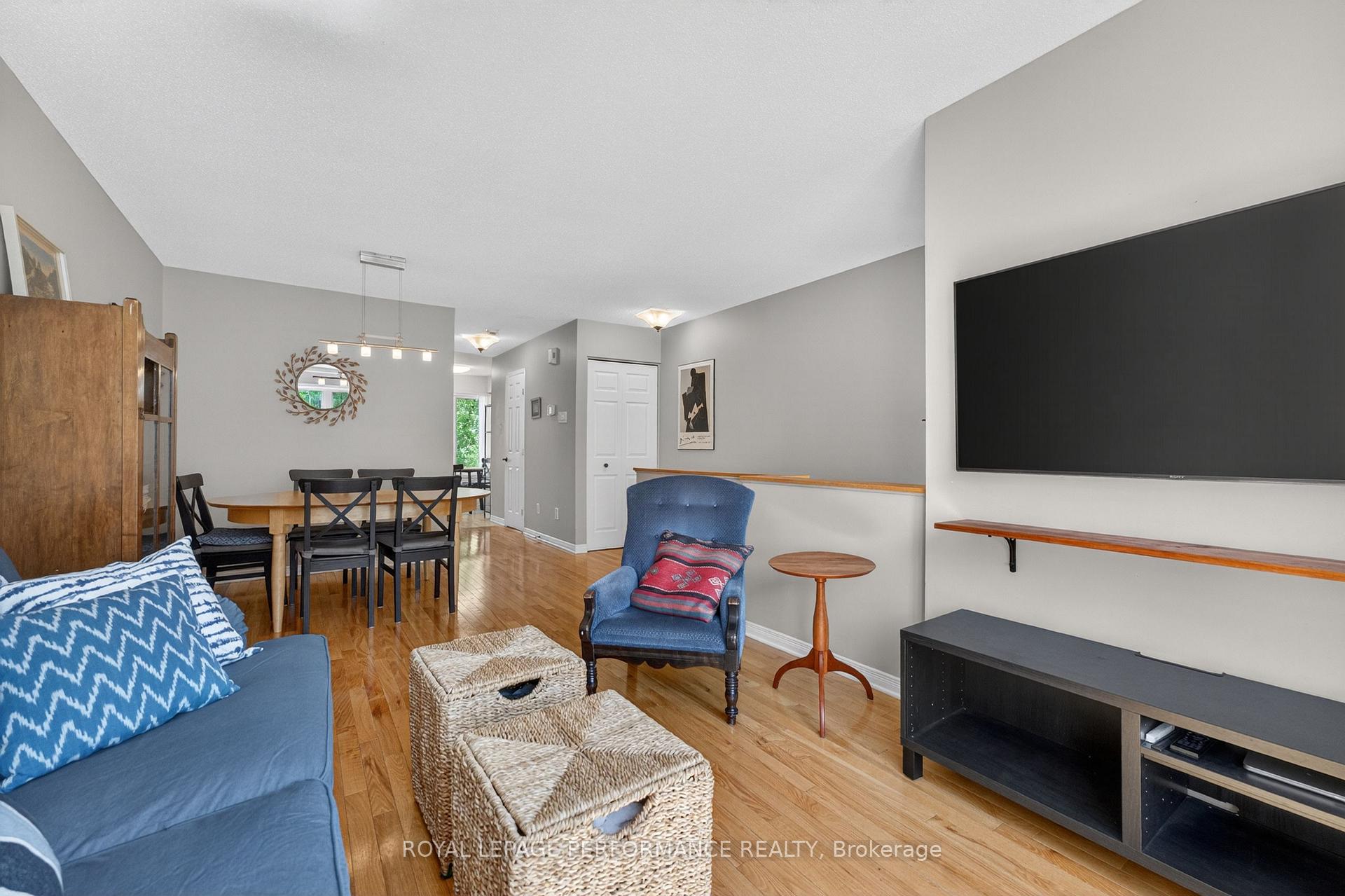 Photo 8 of 147 Fordham Private, Ottawa, Central Park — HOMEH