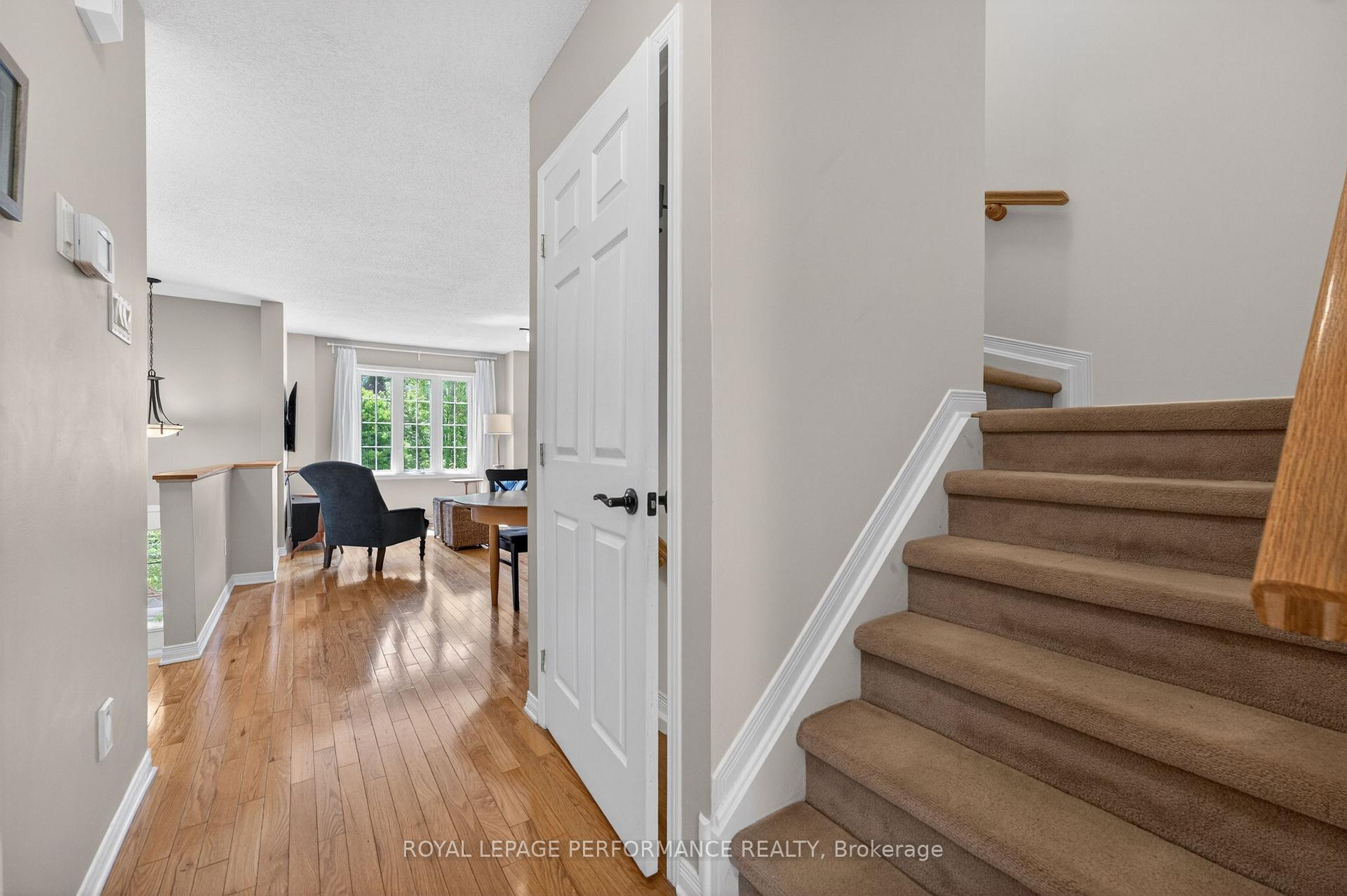 Photo 15 of 147 Fordham Private, Ottawa, Central Park — HOMEH