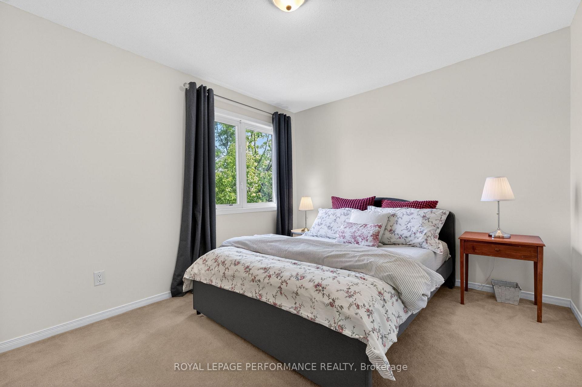 Photo 20 of 147 Fordham Private, Ottawa, Central Park — HOMEH