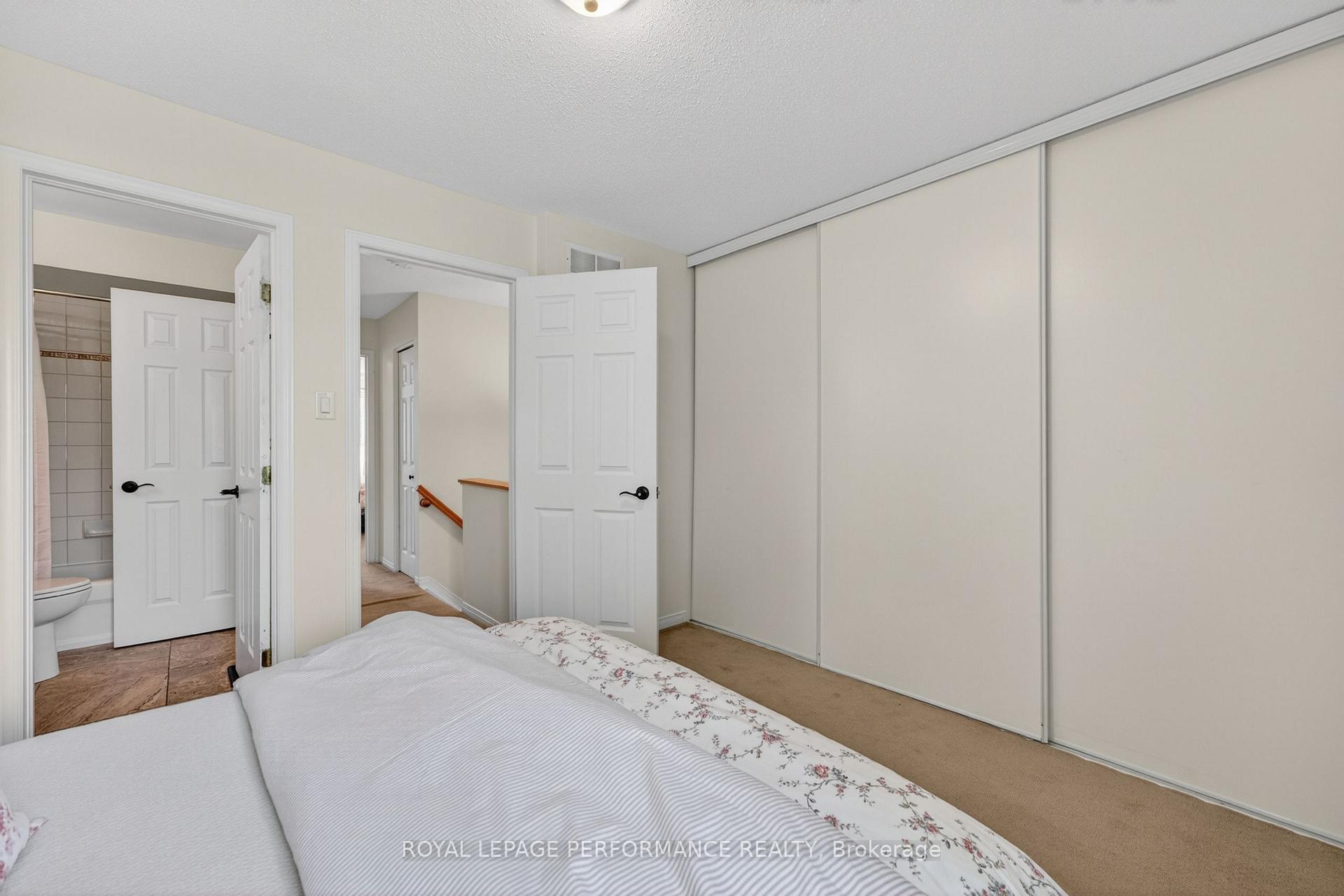Photo 21 of 147 Fordham Private, Ottawa, Central Park — HOMEH