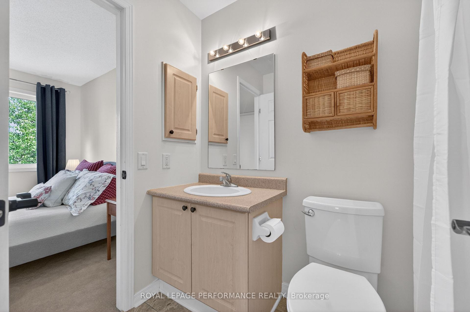 Photo 22 of 147 Fordham Private, Ottawa, Central Park — HOMEH