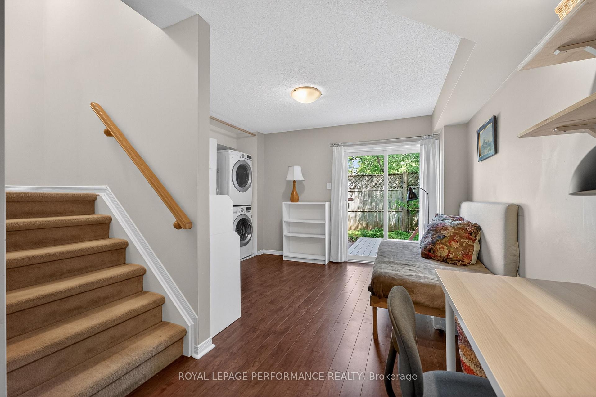 Photo 24 of 147 Fordham Private, Ottawa, Central Park — HOMEH