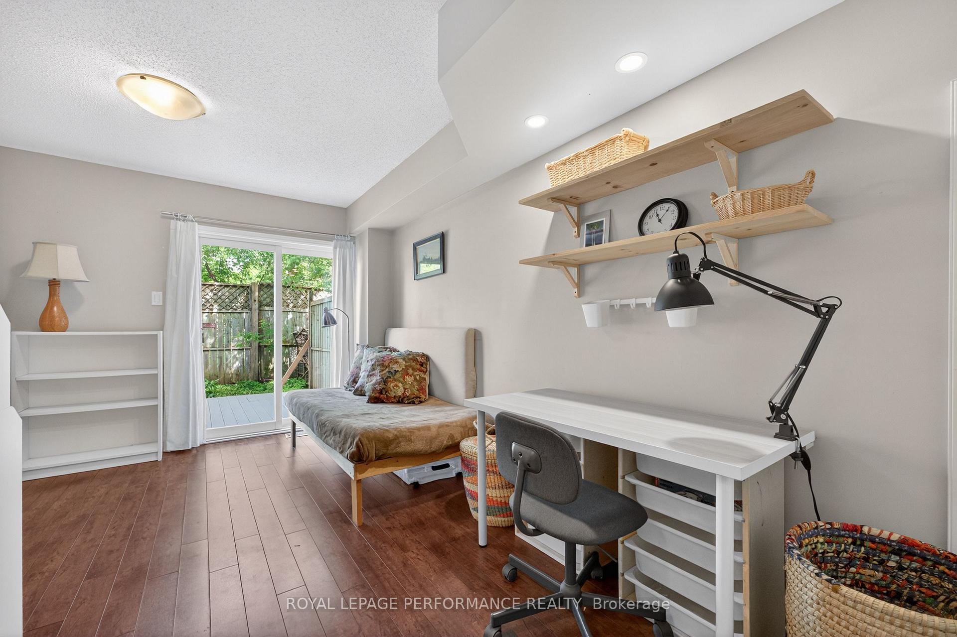 Photo 25 of 147 Fordham Private, Ottawa, Central Park — HOMEH