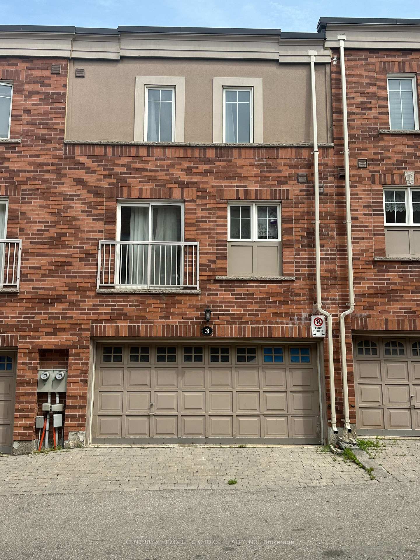 Photo 2 of Unit 3, 375 Cook Road, North York, York University Heights — HOMEH