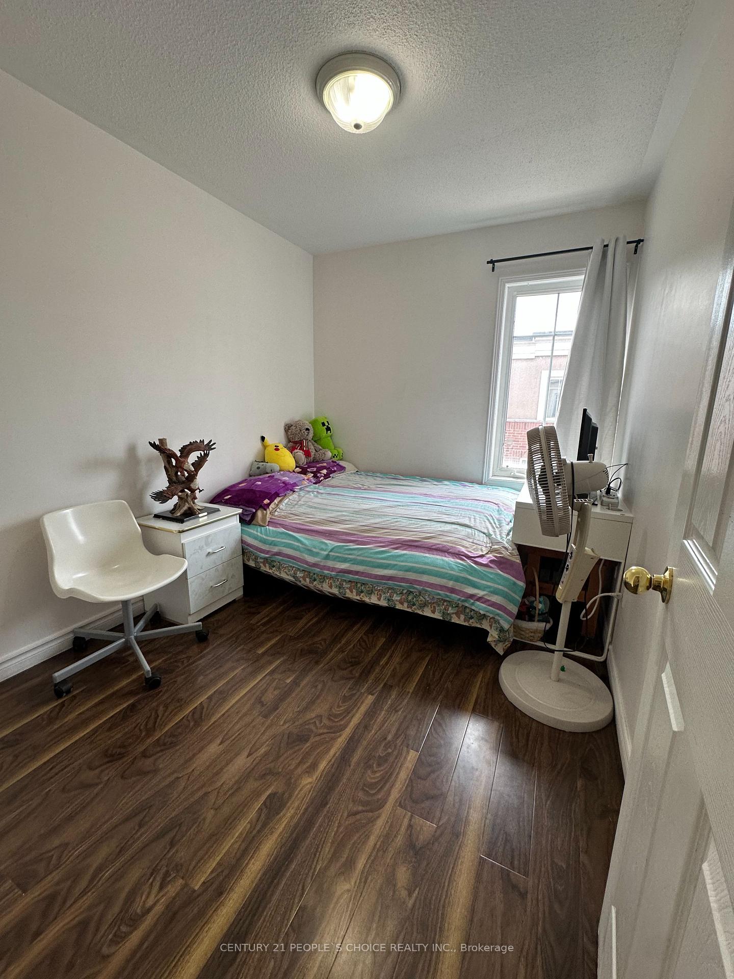 Photo 11 of Unit 3, 375 Cook Road, North York, York University Heights — HOMEH