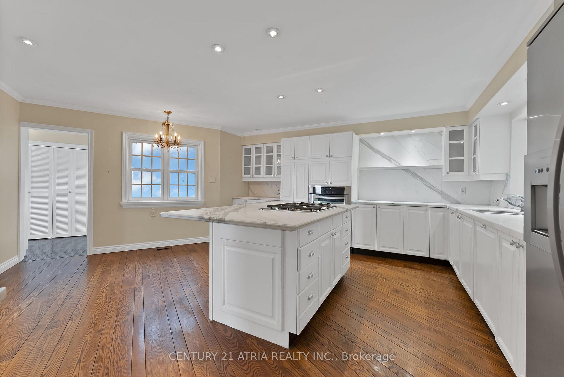 Photo 11 of 5 Hill Crescent, Scarborough, Scarborough Village — HOMEH