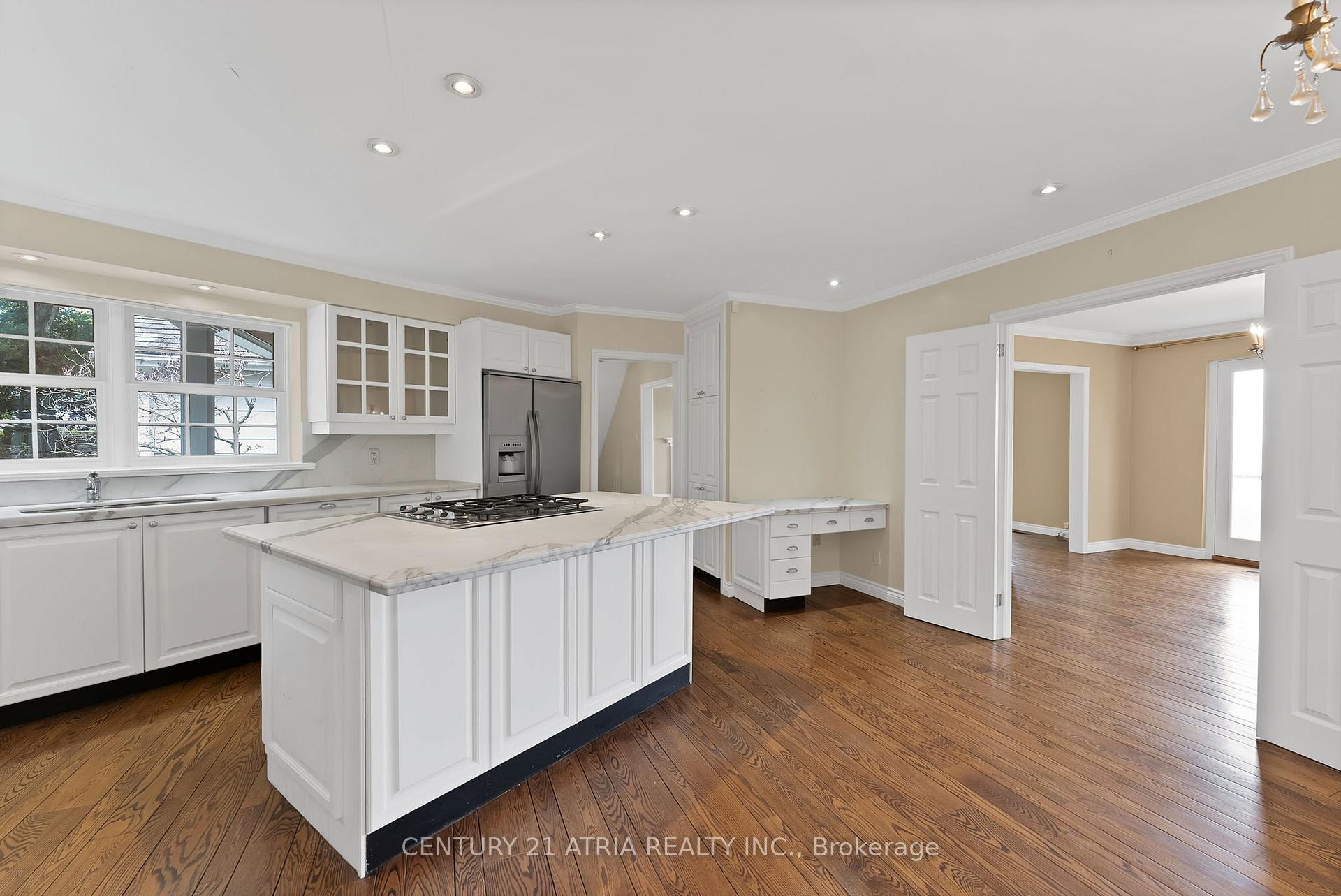 Photo 12 of 5 Hill Crescent, Scarborough, Scarborough Village — HOMEH