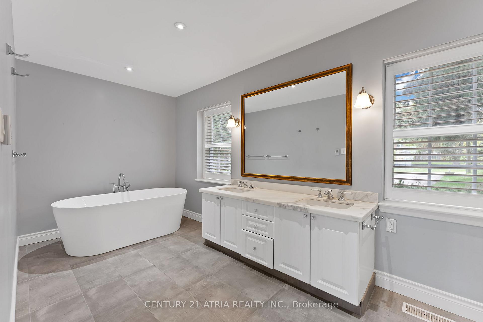 Photo 16 of 5 Hill Crescent, Scarborough, Scarborough Village — HOMEH