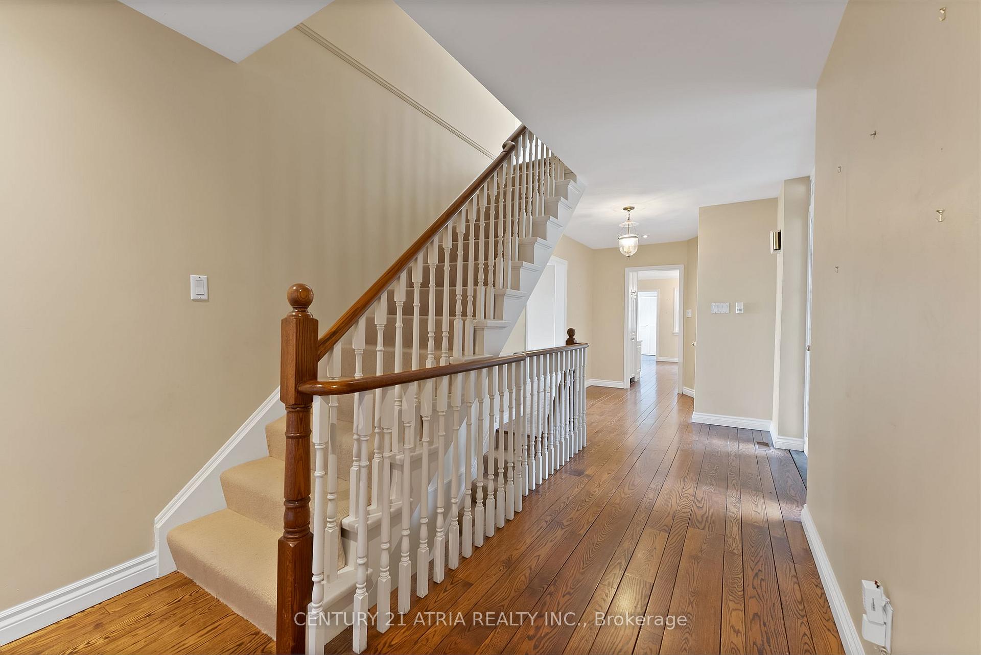 Photo 19 of 5 Hill Crescent, Scarborough, Scarborough Village — HOMEH