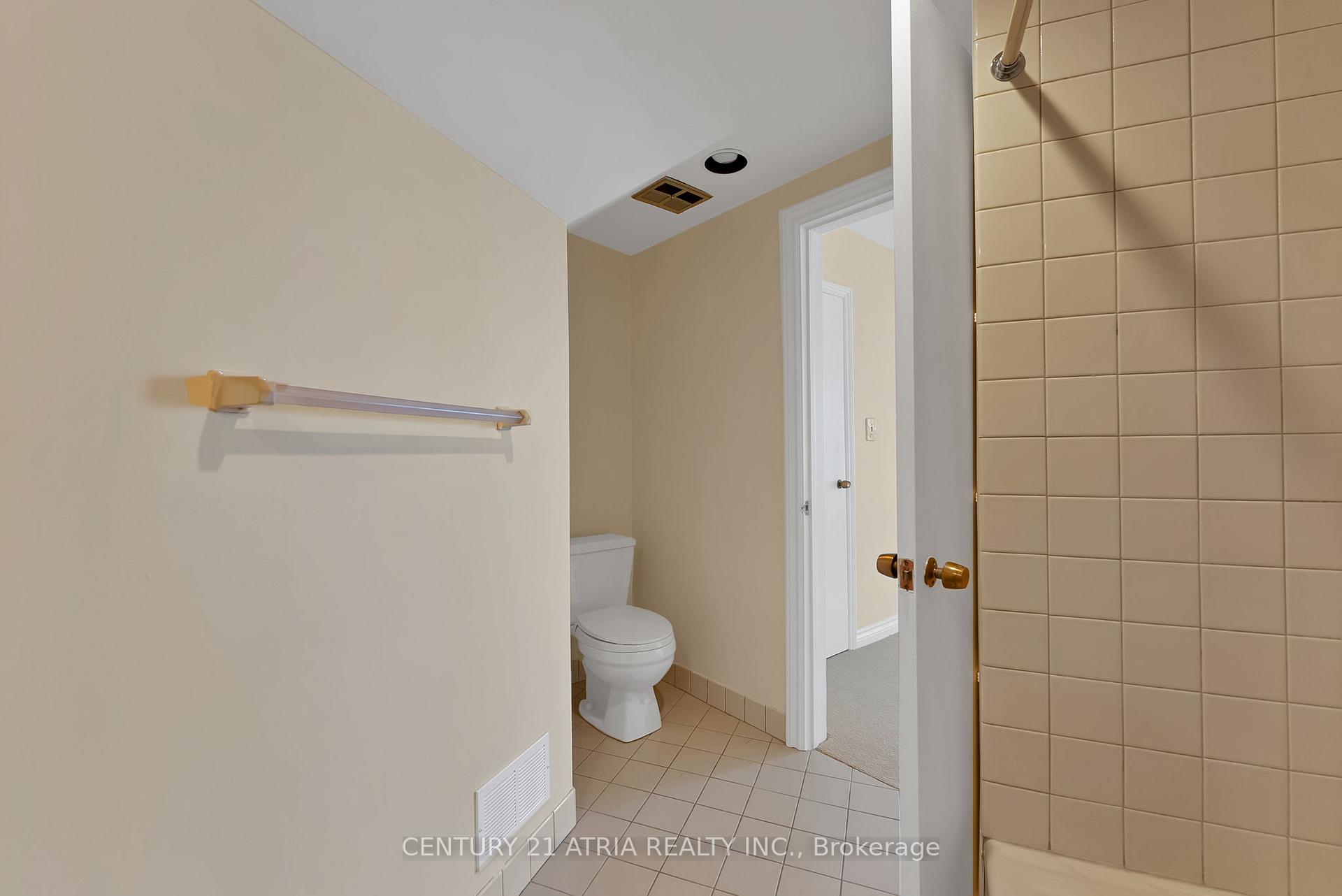 Photo 23 of 5 Hill Crescent, Scarborough, Scarborough Village — HOMEH