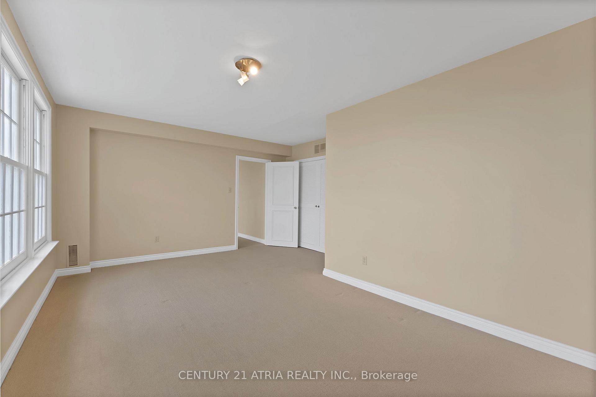 Photo 26 of 5 Hill Crescent, Scarborough, Scarborough Village — HOMEH