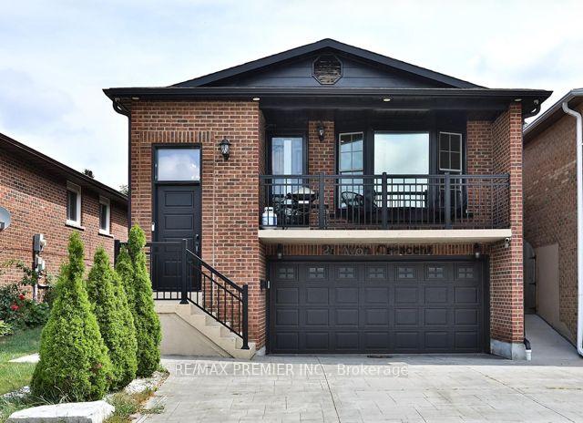Photo 2 of Unit Lower Level, 21 Avon Crescent, Vaughan, East Woodbridge — HOMEH