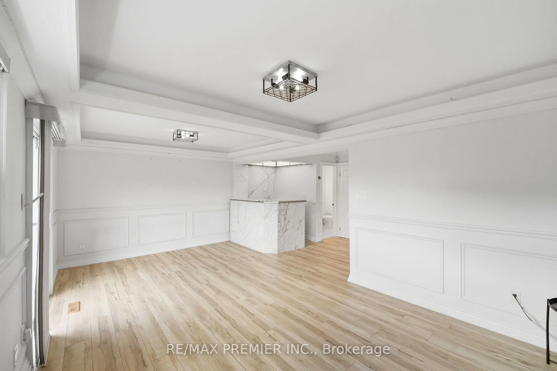 Photo 22 of Unit Lower Level, 21 Avon Crescent, Vaughan, East Woodbridge — HOMEH