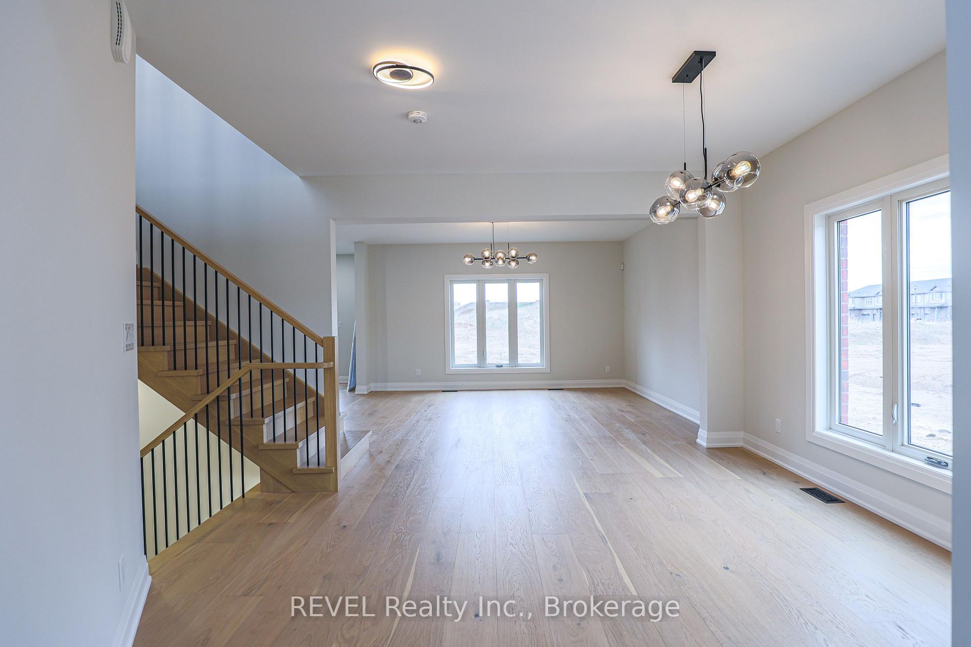 Photo 5 of 111 Acacia Road, Pelham, Fonthill — HOMEH