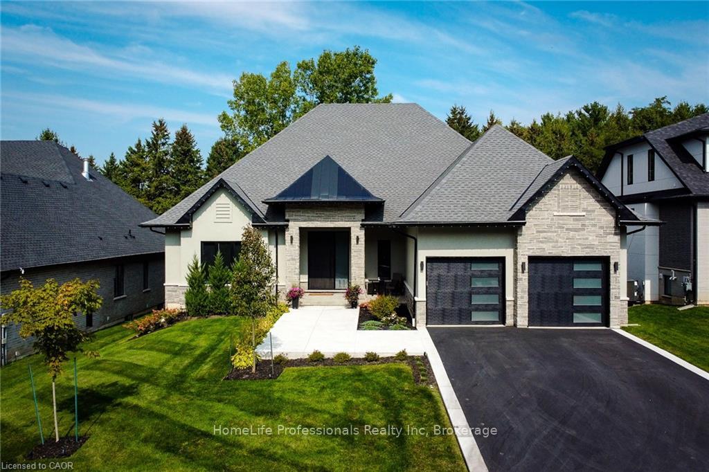 Front of 11 Black Willow Court