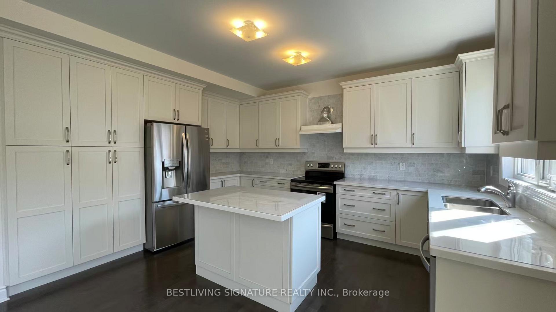 Photo 6 of 1066 Harden Trail, Newmarket, Stonehaven-Wyndham — HOMEH