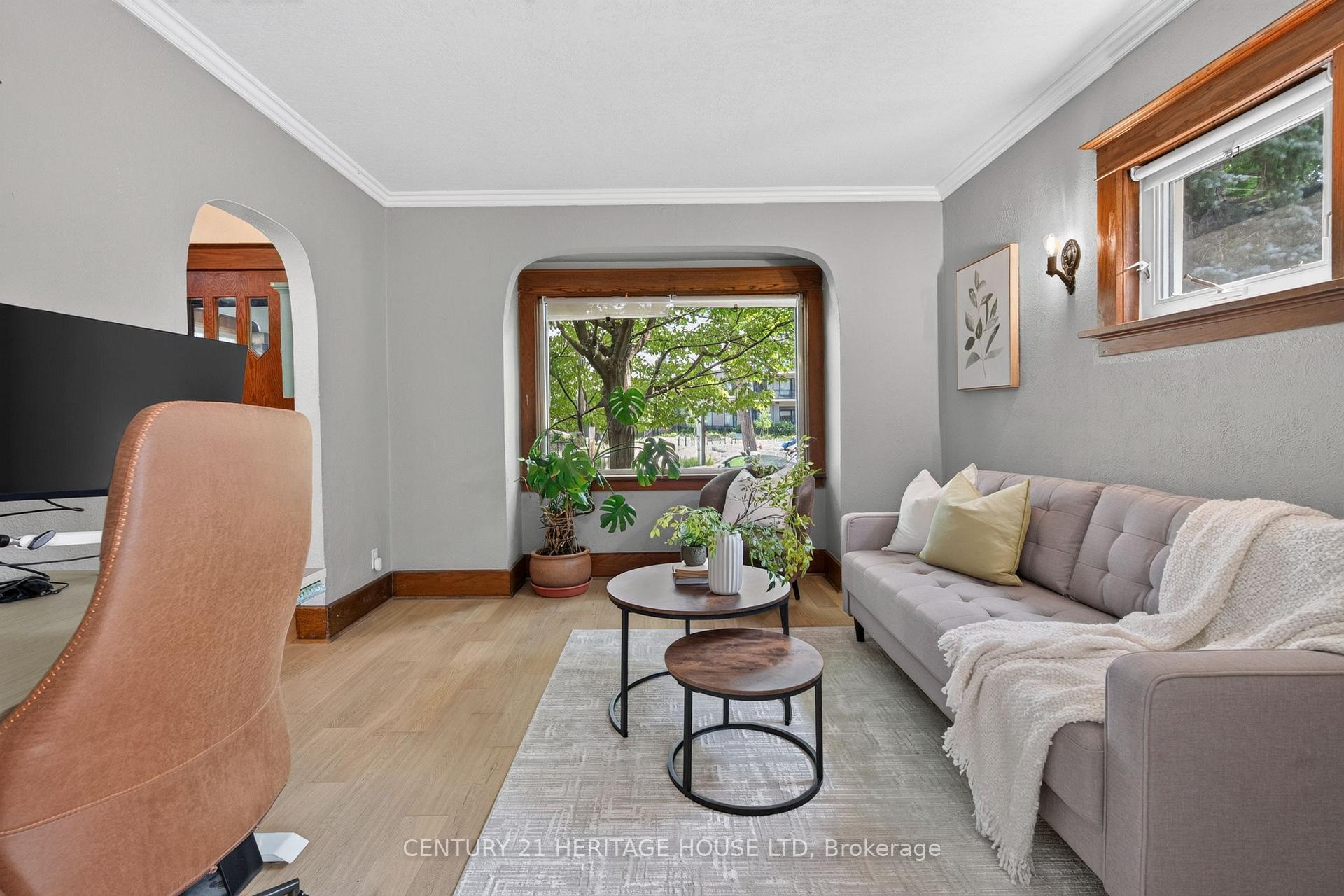 Photo 9 of 98 Roger Street, Waterloo, Uptown Waterloo/North Ward — HOMEH