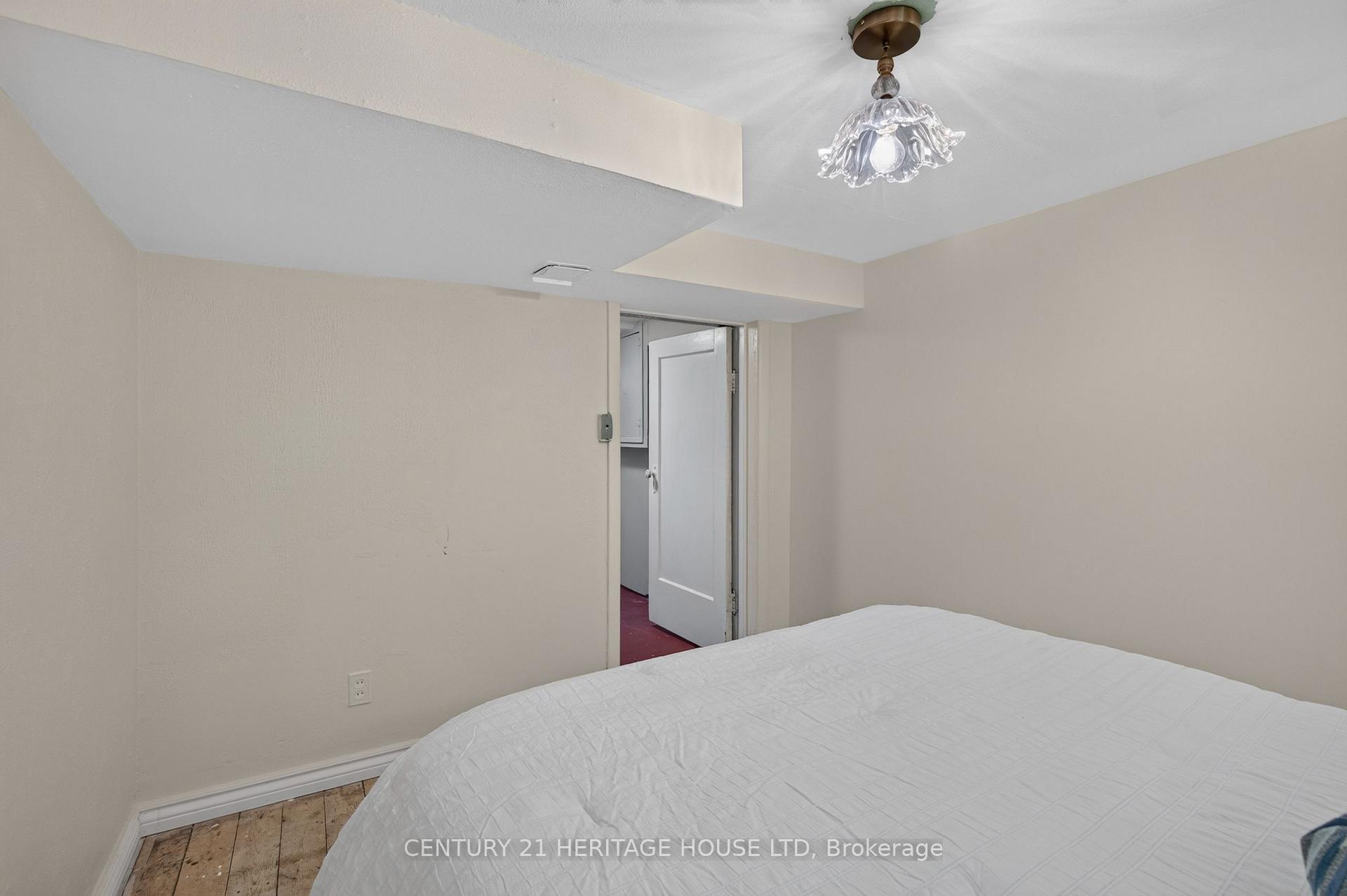 Photo 40 of 98 Roger Street, Waterloo, Uptown Waterloo/North Ward — HOMEH