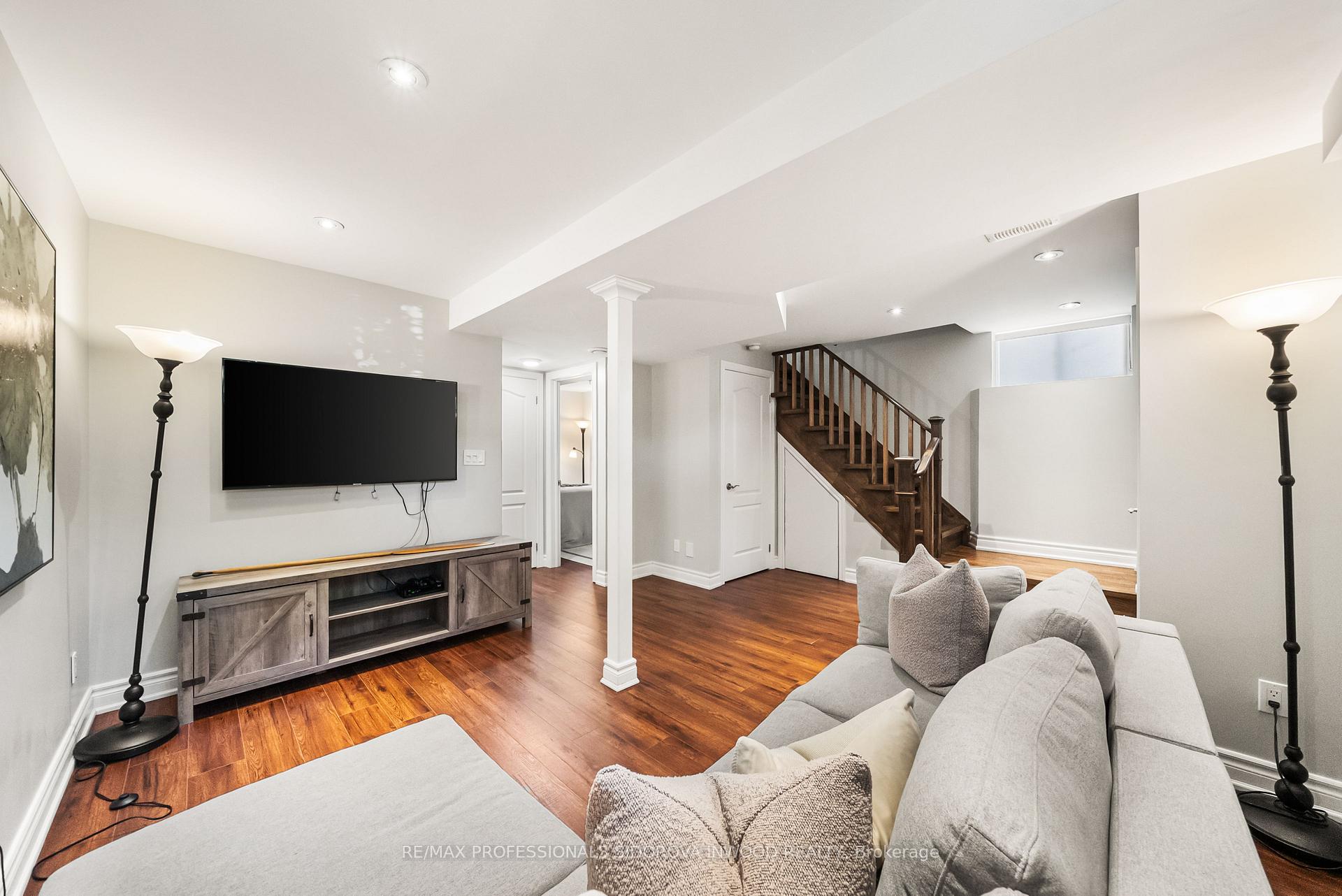Photo 22 of 82 Durie Street, Toronto, High Park-Swansea — HOMEH