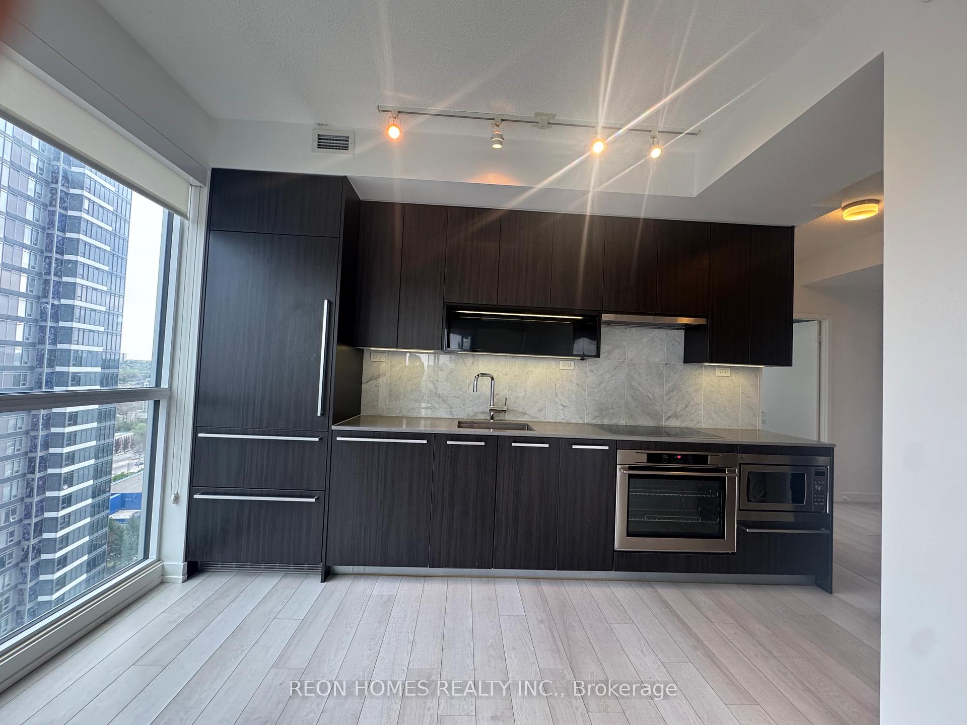 Photo 12 of Unit 1603, 115 McMahon Drive, North York, Bayview Village — HOMEH