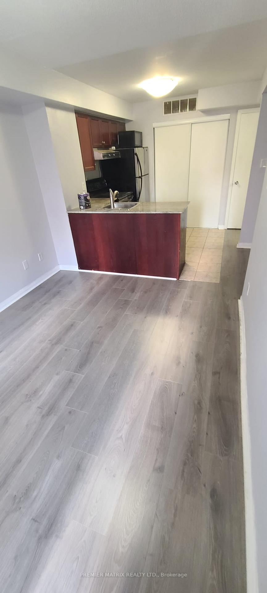 Photo 5 of Unit 708, 10 Laidlaw Street, Toronto, South Parkdale — HOMEH