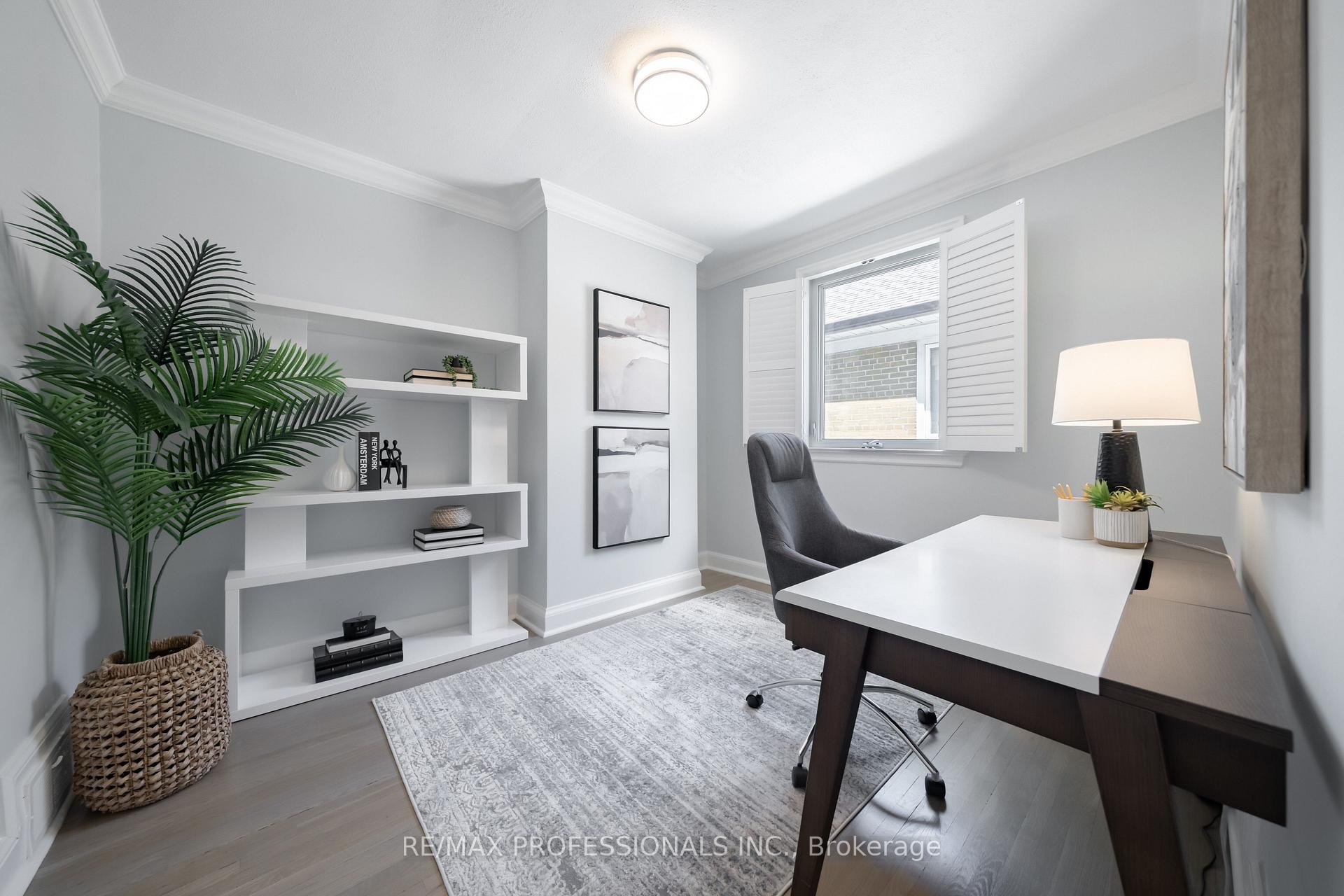 Photo 11 of 86 Van Dusen Boulevard, Etobicoke, Stonegate-Queensway — HOMEH