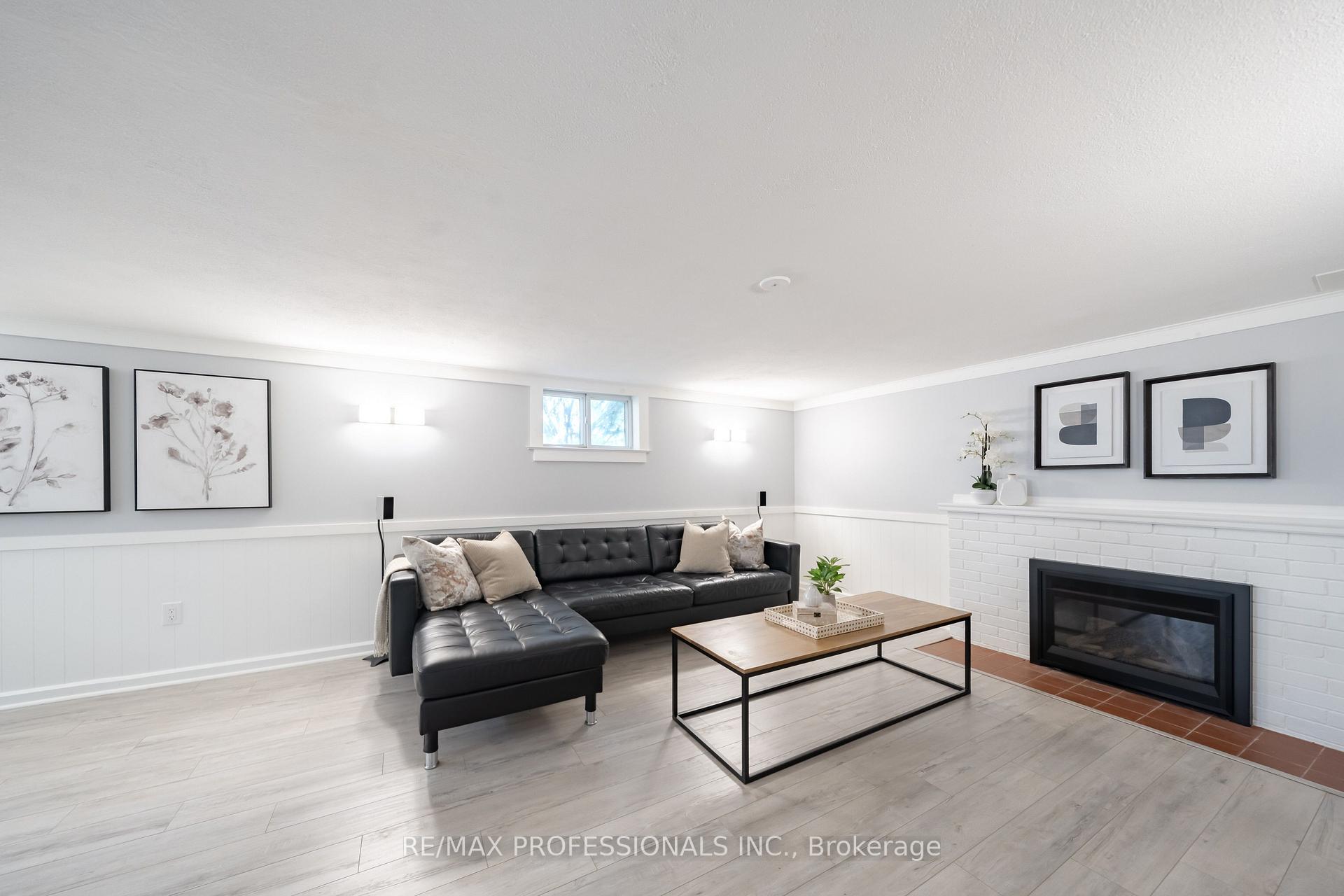 Photo 20 of 86 Van Dusen Boulevard, Etobicoke, Stonegate-Queensway — HOMEH