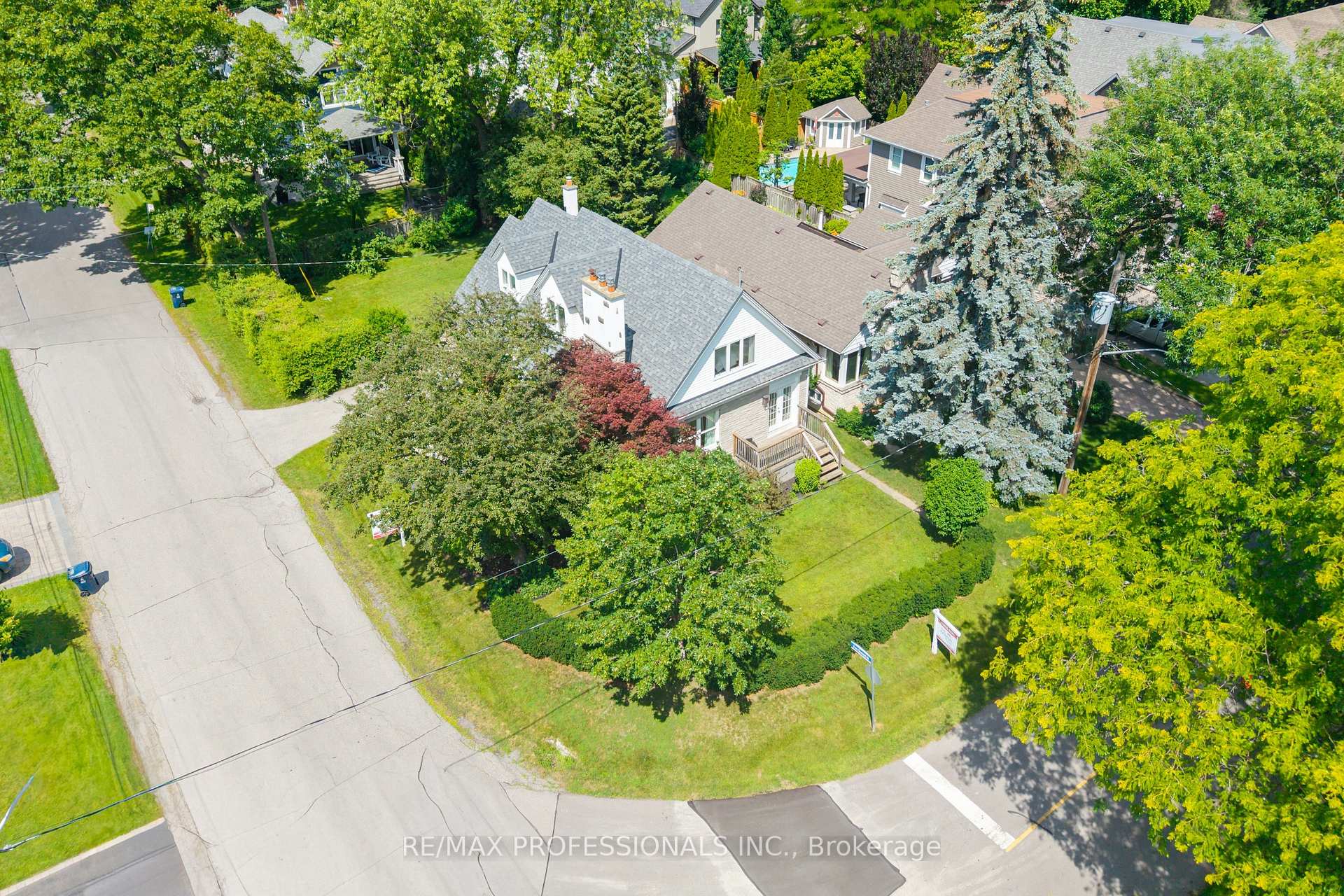 Photo 29 of 86 Van Dusen Boulevard, Etobicoke, Stonegate-Queensway — HOMEH