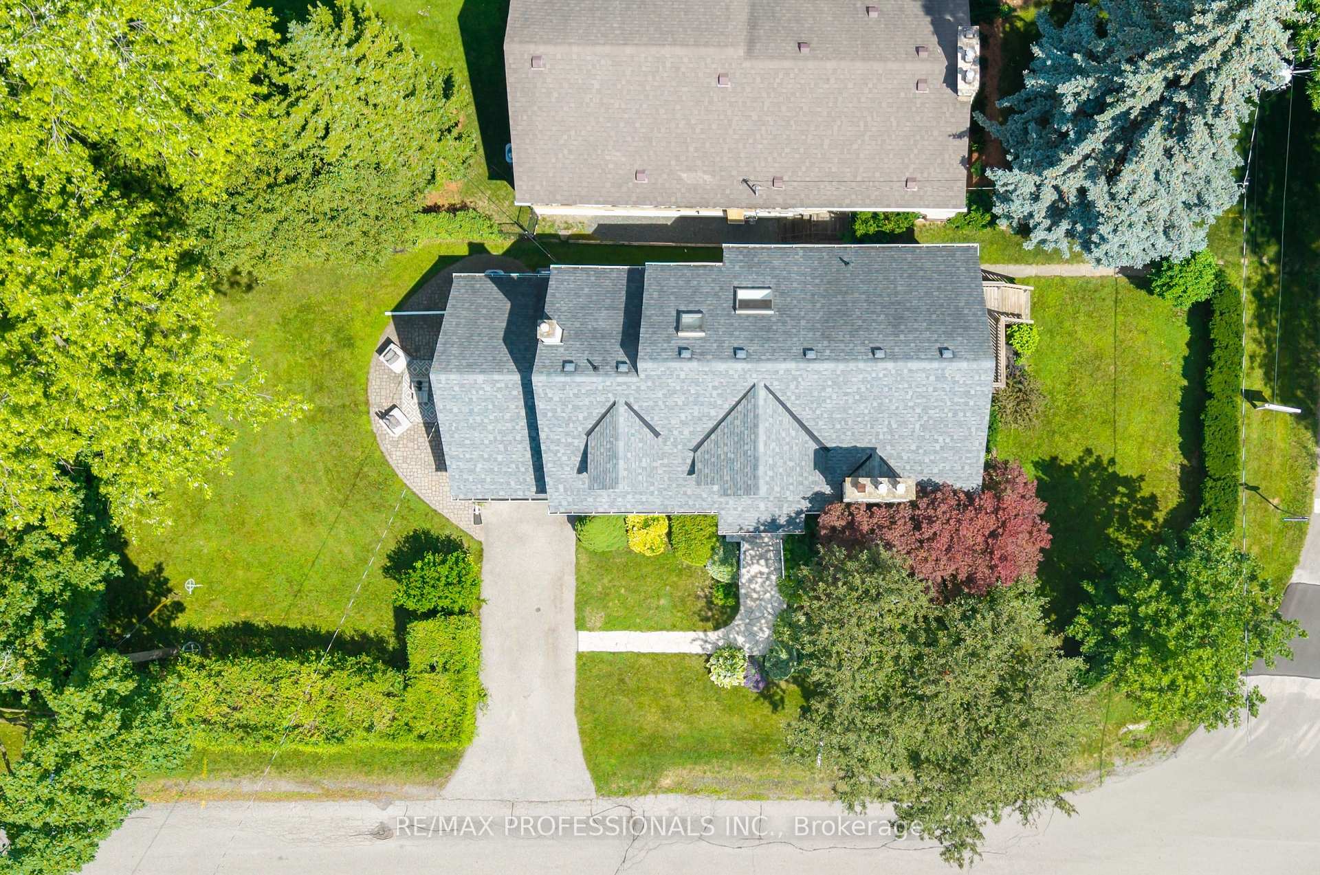 Photo 30 of 86 Van Dusen Boulevard, Etobicoke, Stonegate-Queensway — HOMEH