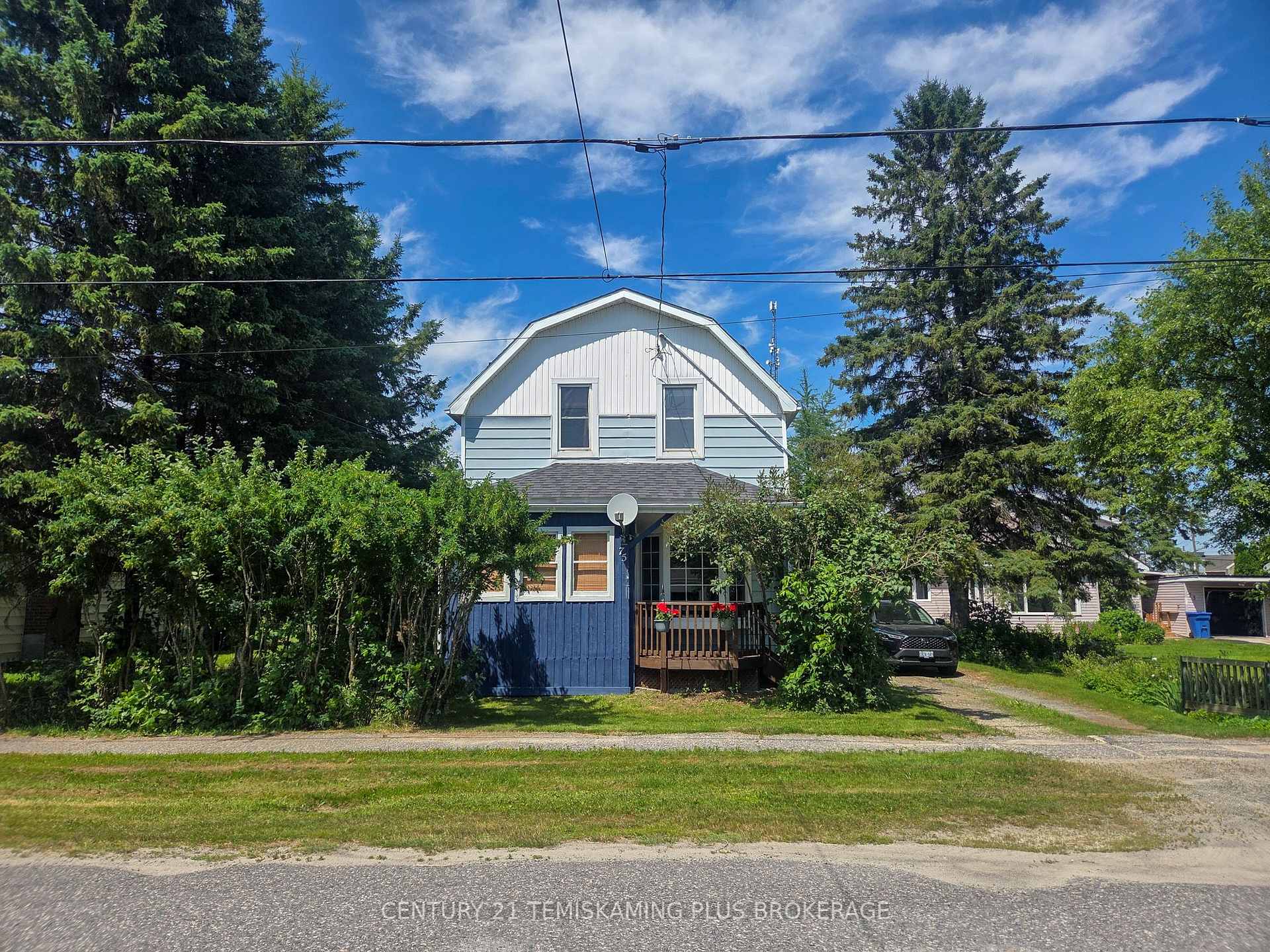 Photo 2 of 75 Fifth Avenue, Englehart — HOMEH
