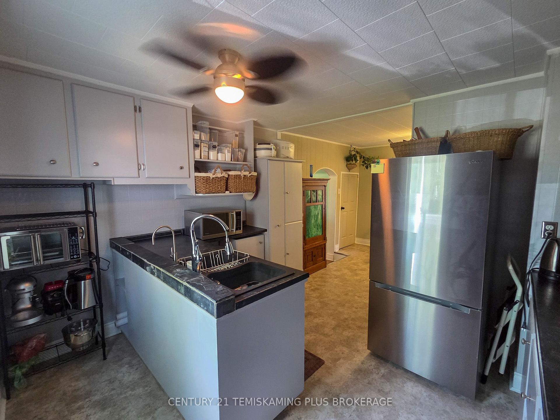 Photo 9 of 75 Fifth Avenue, Englehart — HOMEH