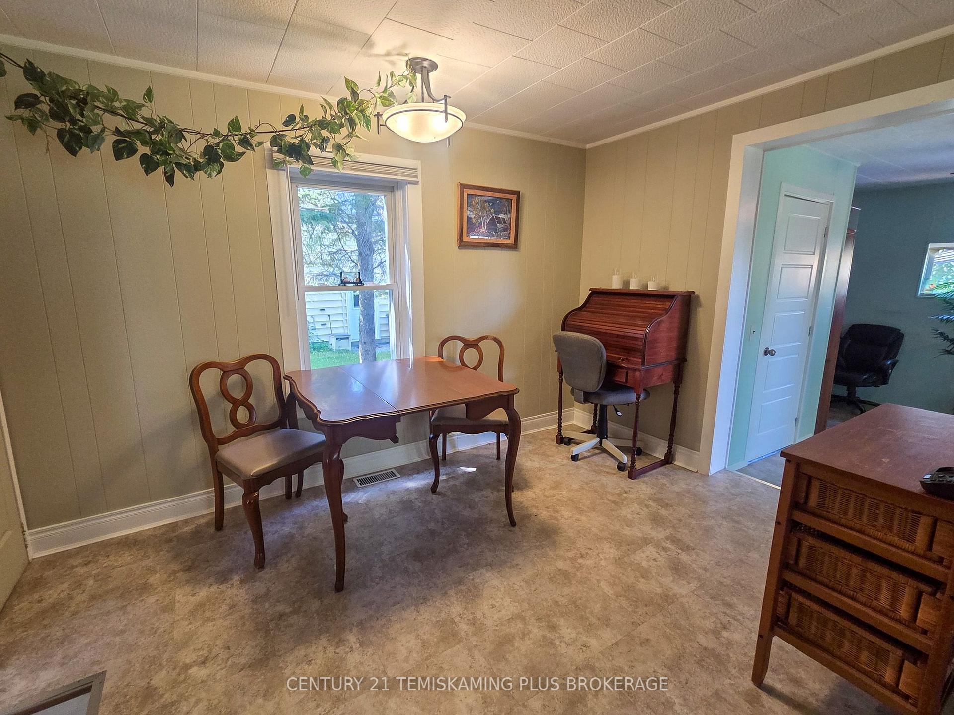Photo 10 of 75 Fifth Avenue, Englehart — HOMEH